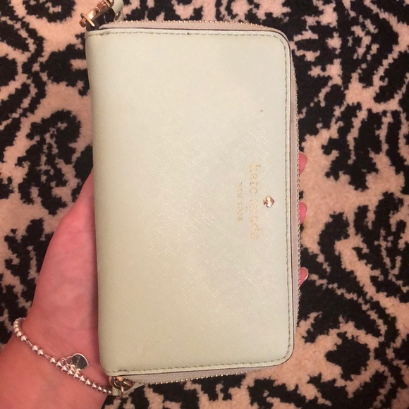 Kate Spade Wristlet - Picture 6 of 7